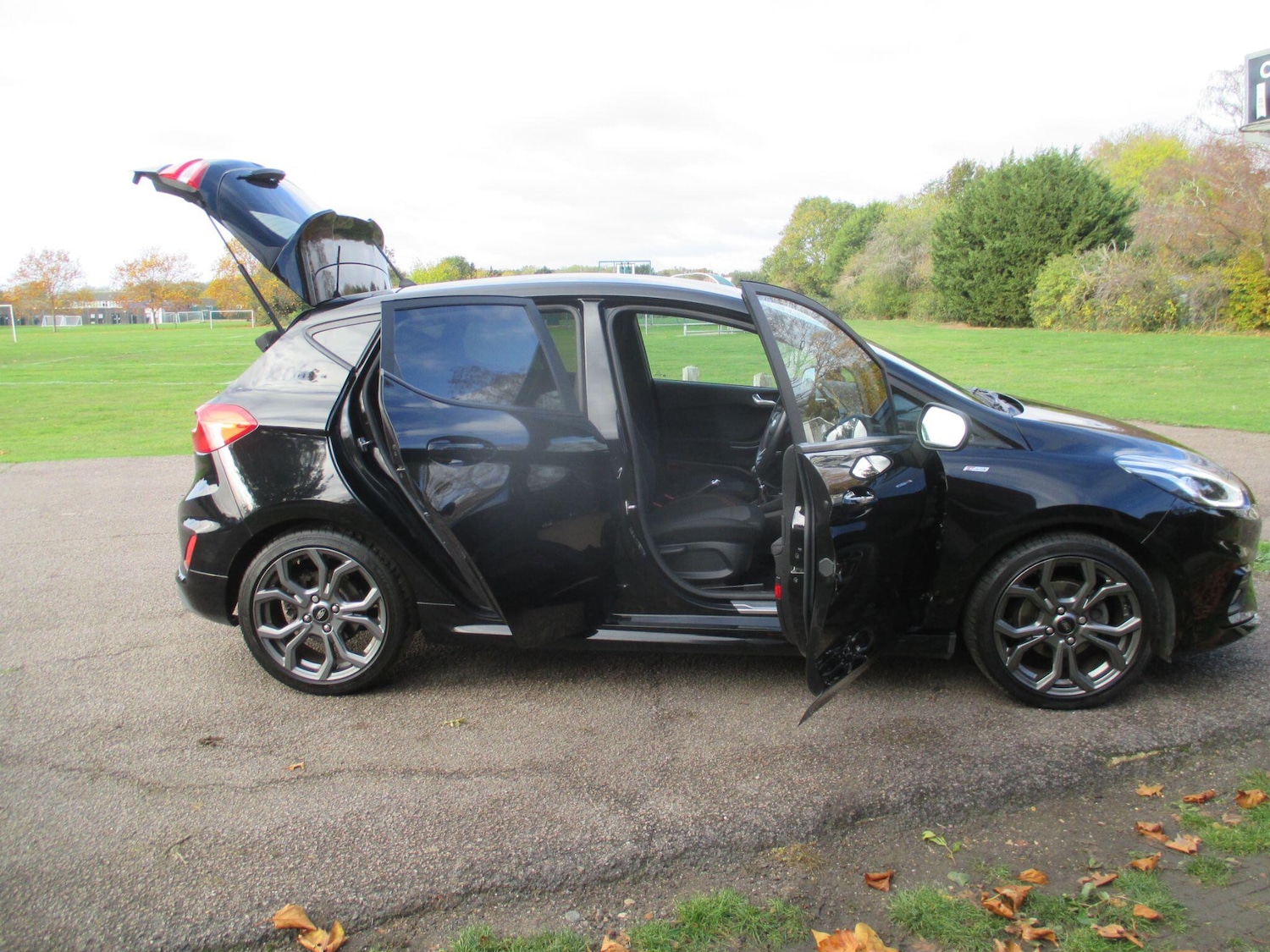 Used Ford Fiesta 2019 for sale - 76612858: Photo 9