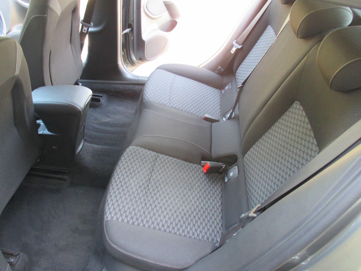 Used Vauxhall Astra 2017 for sale - 78204861: Photo 30