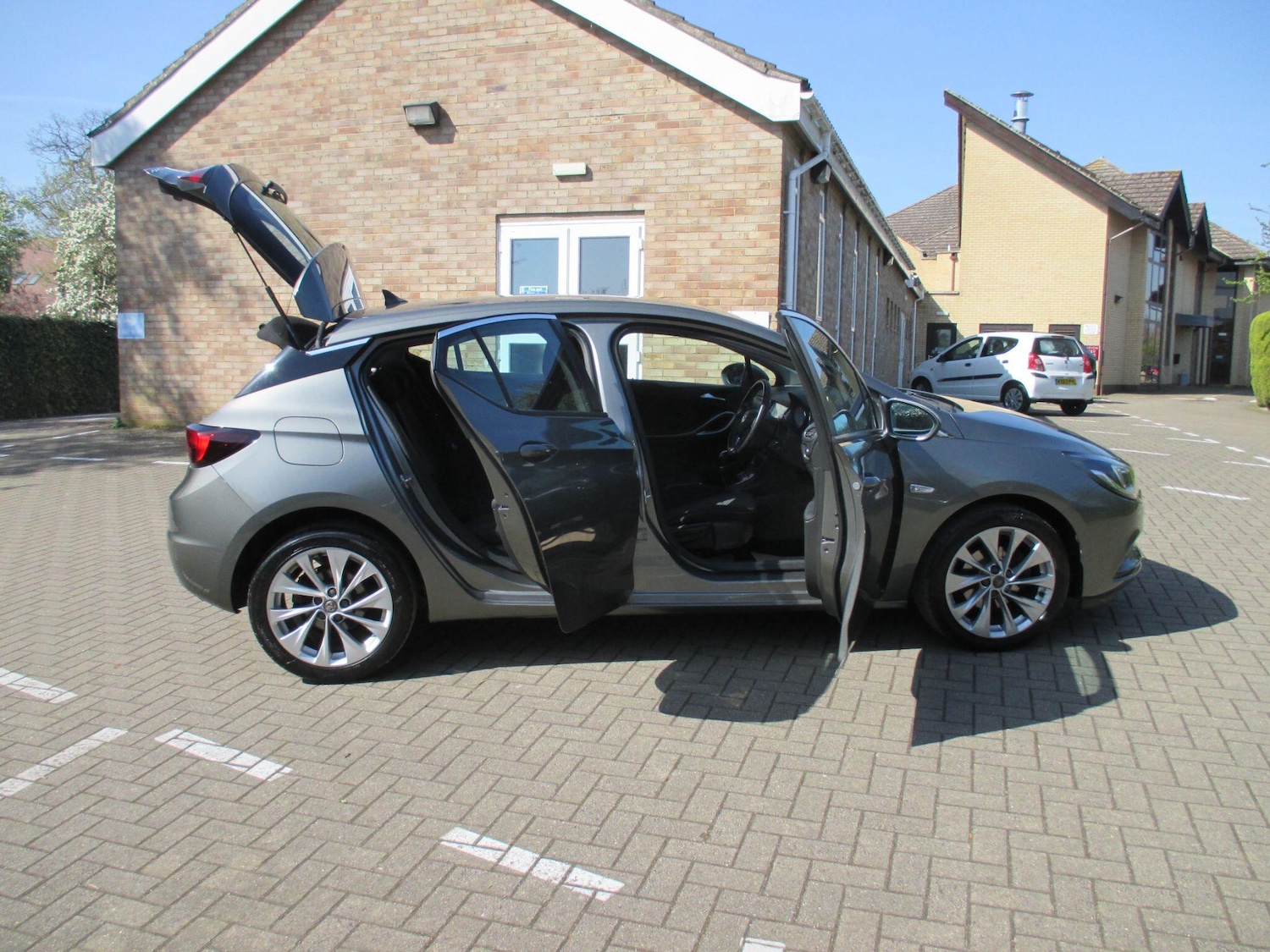 Used Vauxhall Astra 2017 for sale - 78204861: Photo 9