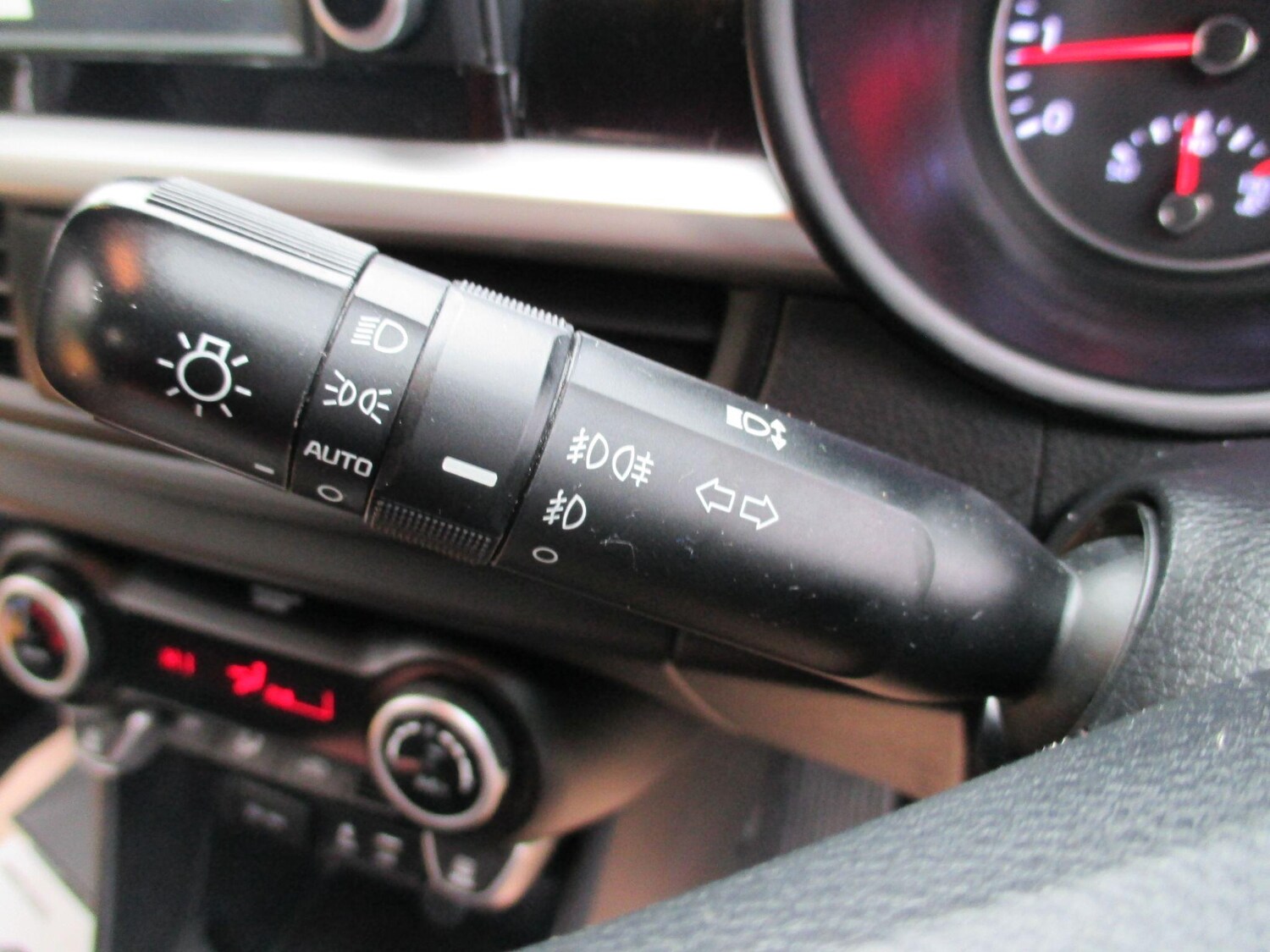 Used Kia Picanto 2019 for sale - 76538555: Photo 28