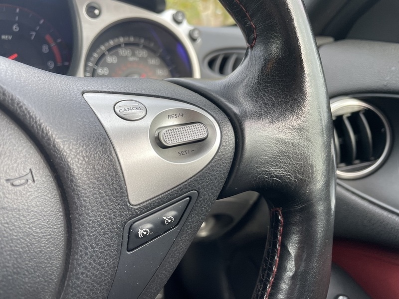 Used Nissan 370 Z 2010 for sale - 76565350: Photo 18