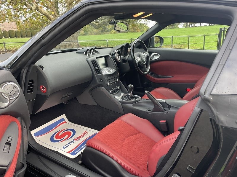 Used Nissan 370 Z 2010 for sale - 76565350: Photo 8