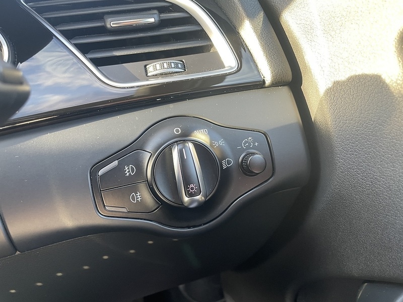 Used Audi A4 2014 for sale - 76565363: Photo 17