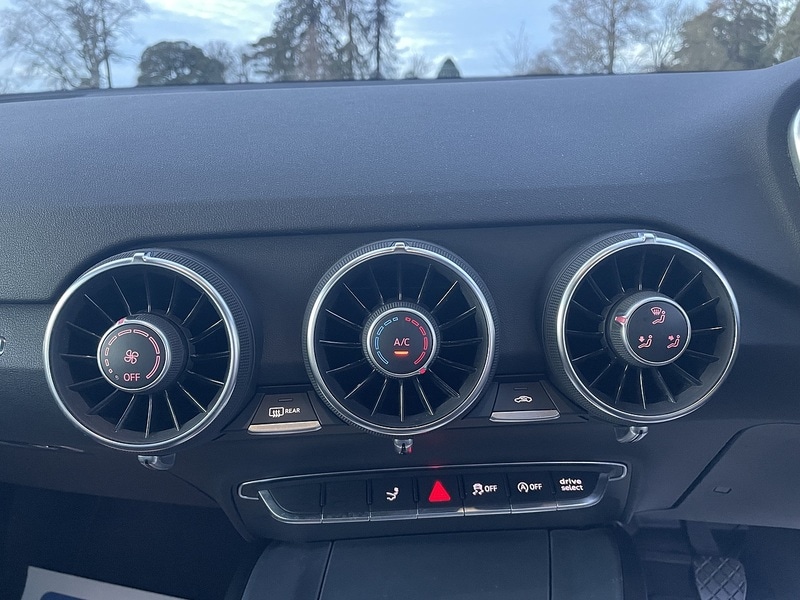 Used Audi TT 2015 for sale - 77129130: Photo 19