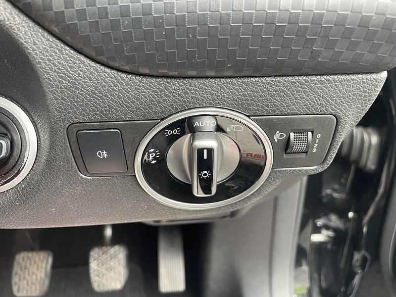 Used Mercedes-Benz A-Class 2015 for sale - 76618251: Photo 14