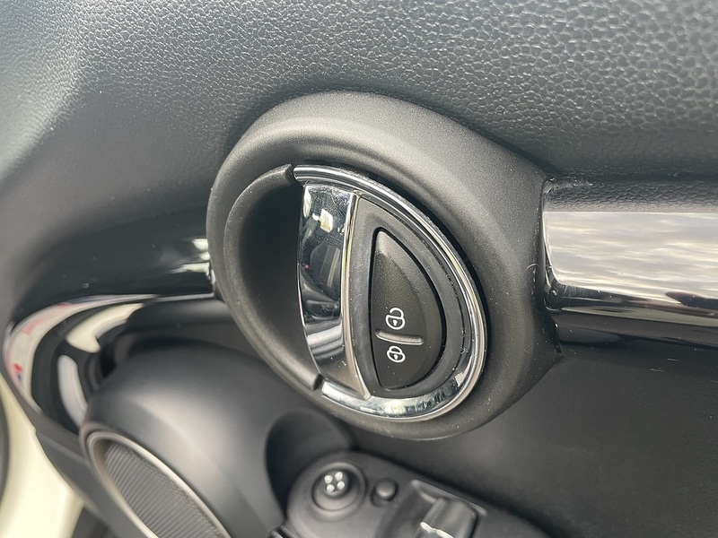 Used MINI Hatch 2015 for sale - 76565356: Photo 12