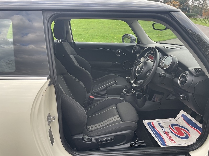 Used MINI Hatch 2015 for sale - 76565356: Photo 13