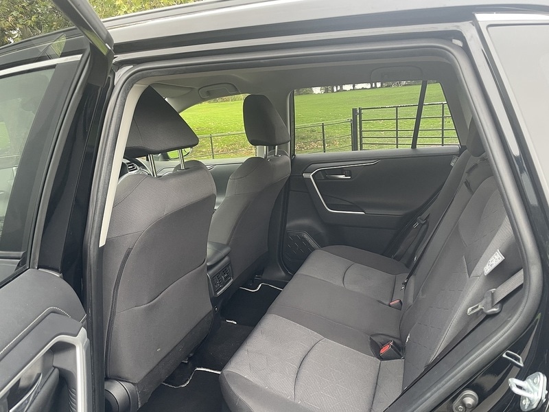 Used Toyota RAV4 2019 for sale - 76565385: Photo 10