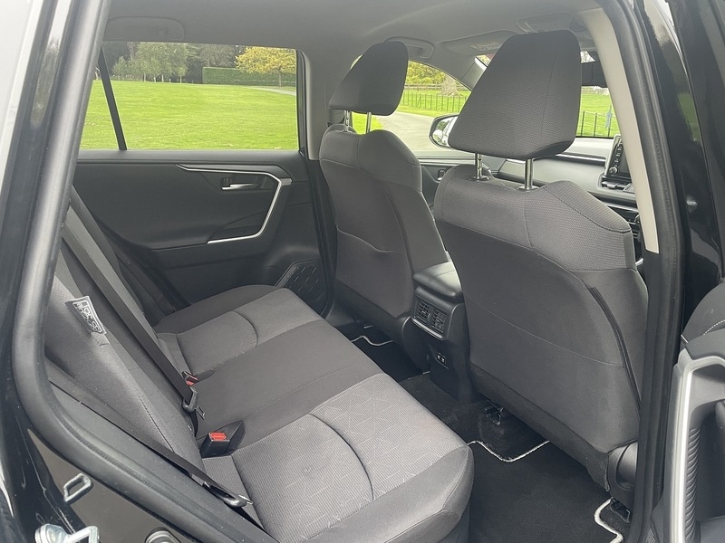 Used Toyota RAV4 2019 for sale - 76565385: Photo 12