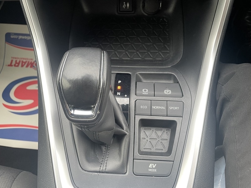 Used Toyota RAV4 2019 for sale - 76565385: Photo 24