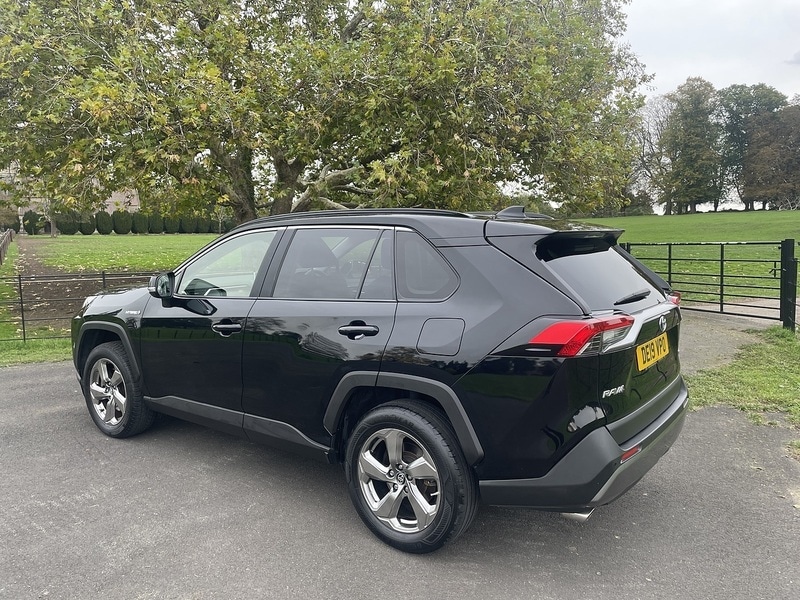 Used Toyota RAV4 2019 for sale - 76565385: Photo 3
