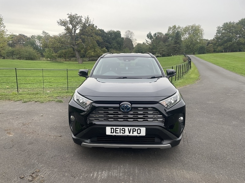 Used Toyota RAV4 2019 for sale - 76565385: Photo 8