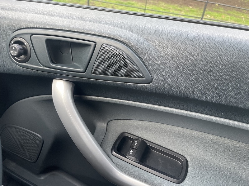 Used Ford Fiesta 2011 for sale - 76565386: Photo 10