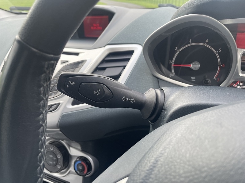 Used Ford Fiesta 2011 for sale - 76565386: Photo 14