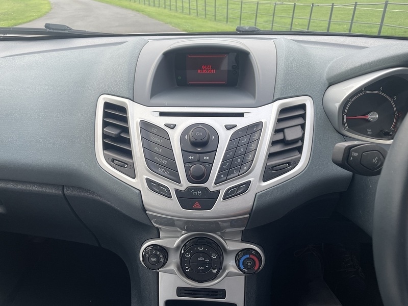 Used Ford Fiesta 2011 for sale - 76565386: Photo 16