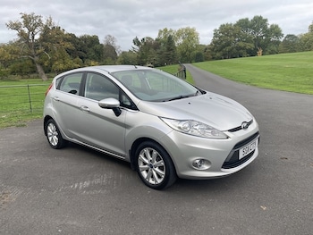 2011 - 1.4 Zetec 5dr