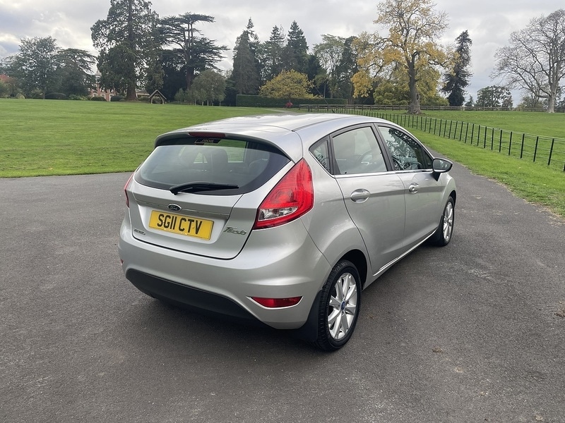 Used Ford Fiesta 2011 for sale - 76565386: Photo 2