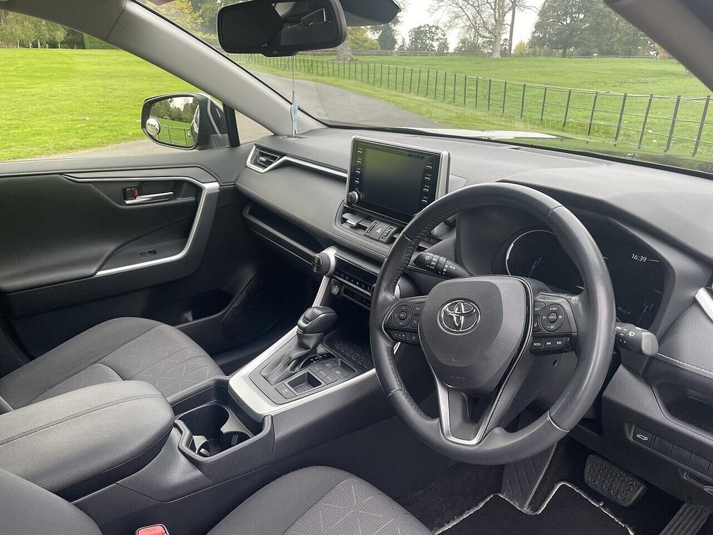 Used Toyota RAV4 2019 for sale - 77945372: Photo 13