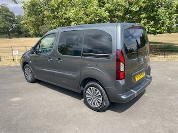 Used Peugeot Partner Tepee 2015 for sale - 79422129: Photo