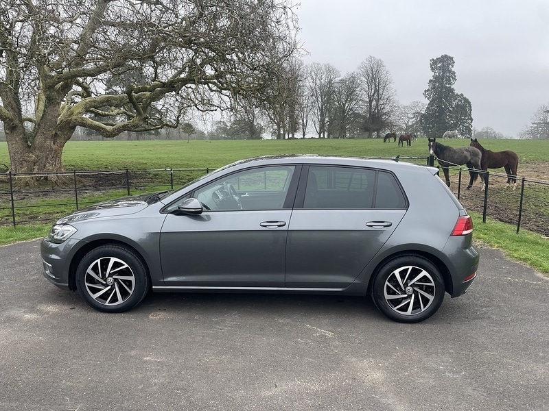 Used Volkswagen Golf 2020 for sale - 77803206: Photo 2