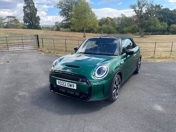 Used MINI Convertible 2022 for sale - 79587981: Photo