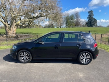 Used Volkswagen Golf 2018 for sale - 78200315: Photo