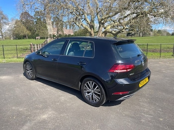 Used Volkswagen Golf 2018 for sale - 78200315: Photo