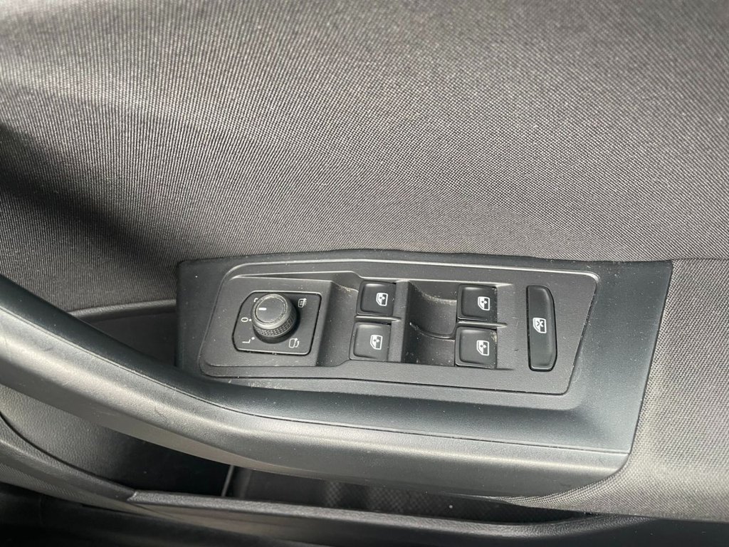 Used Volkswagen T-Roc 2023 for sale - 77991176: Photo 15