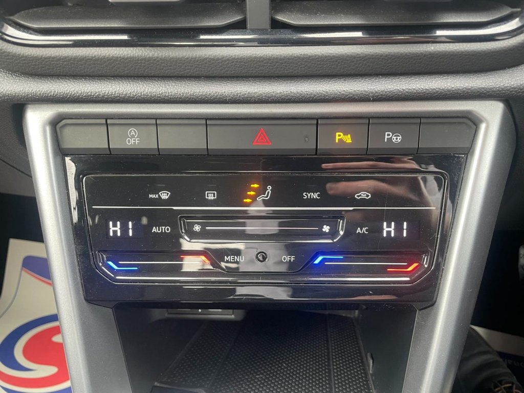 Used Volkswagen T-Roc 2023 for sale - 77991176: Photo 24