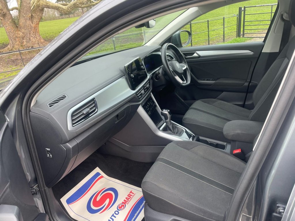 Used Volkswagen T-Roc 2023 for sale - 77991176: Photo 9