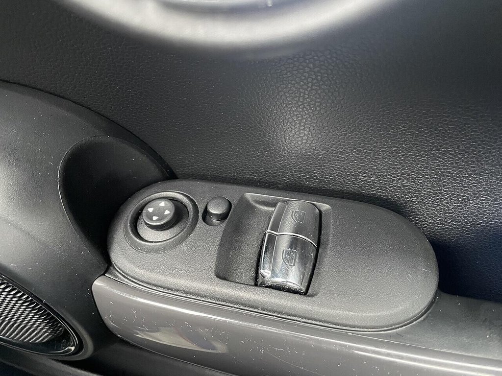 Used MINI Hatch 2019 for sale - 77945370: Photo 11