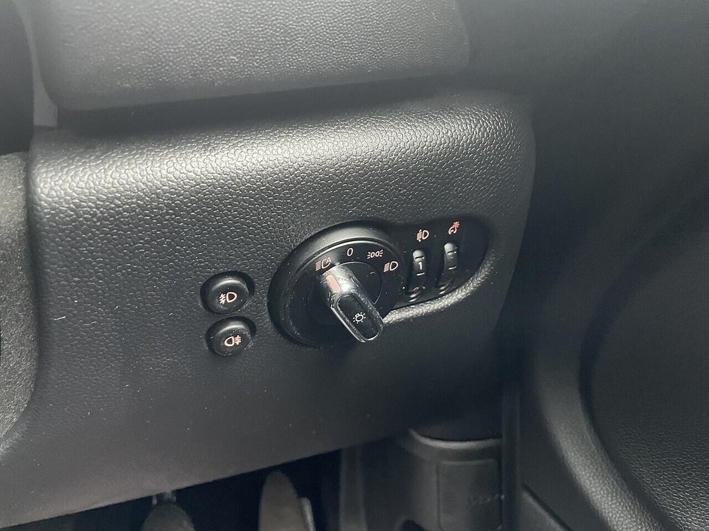 Used MINI Hatch 2019 for sale - 77945370: Photo 12