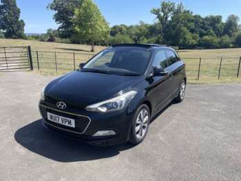 2017 - Premium SE Nav 5-Door