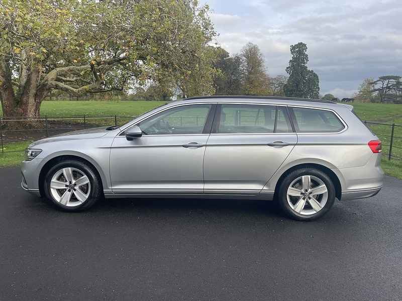 Used Volkswagen Passat 2020 for sale - 76565364: Photo 2