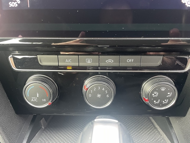 Used Volkswagen Passat 2020 for sale - 76565364: Photo 28