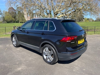 Used Volkswagen Tiguan 2019 for sale - 78153543: Photo