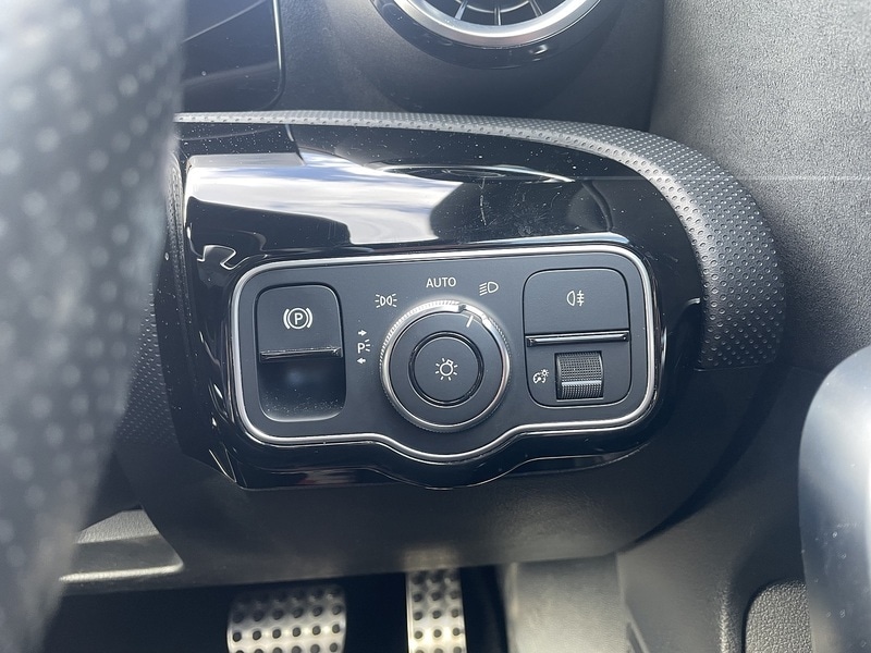 Used Mercedes-Benz A-Class 2019 for sale - 76565354: Photo 10