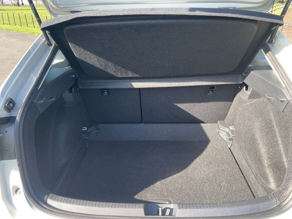 Used Volkswagen Taigo 2022 for sale - 77945371: Photo 12