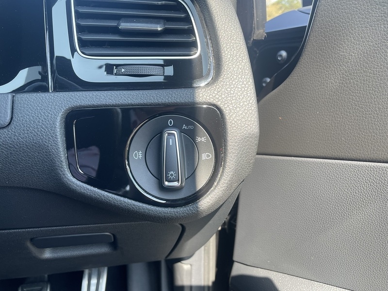 Used Volkswagen Golf 2019 for sale - 76565367: Photo 14