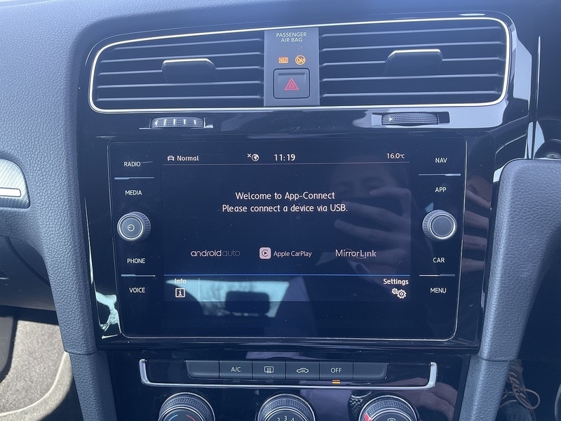 Used Volkswagen Golf 2019 for sale - 76565367: Photo 19