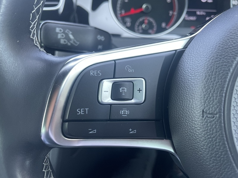 Used Volkswagen Golf 2019 for sale - 76565367: Photo 21