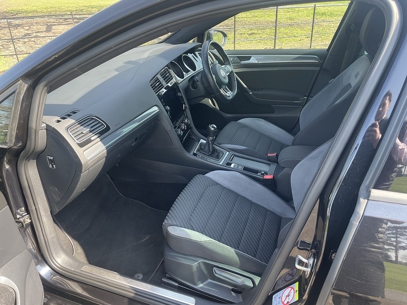 Used Volkswagen Golf 2019 for sale - 76565367: Photo 8