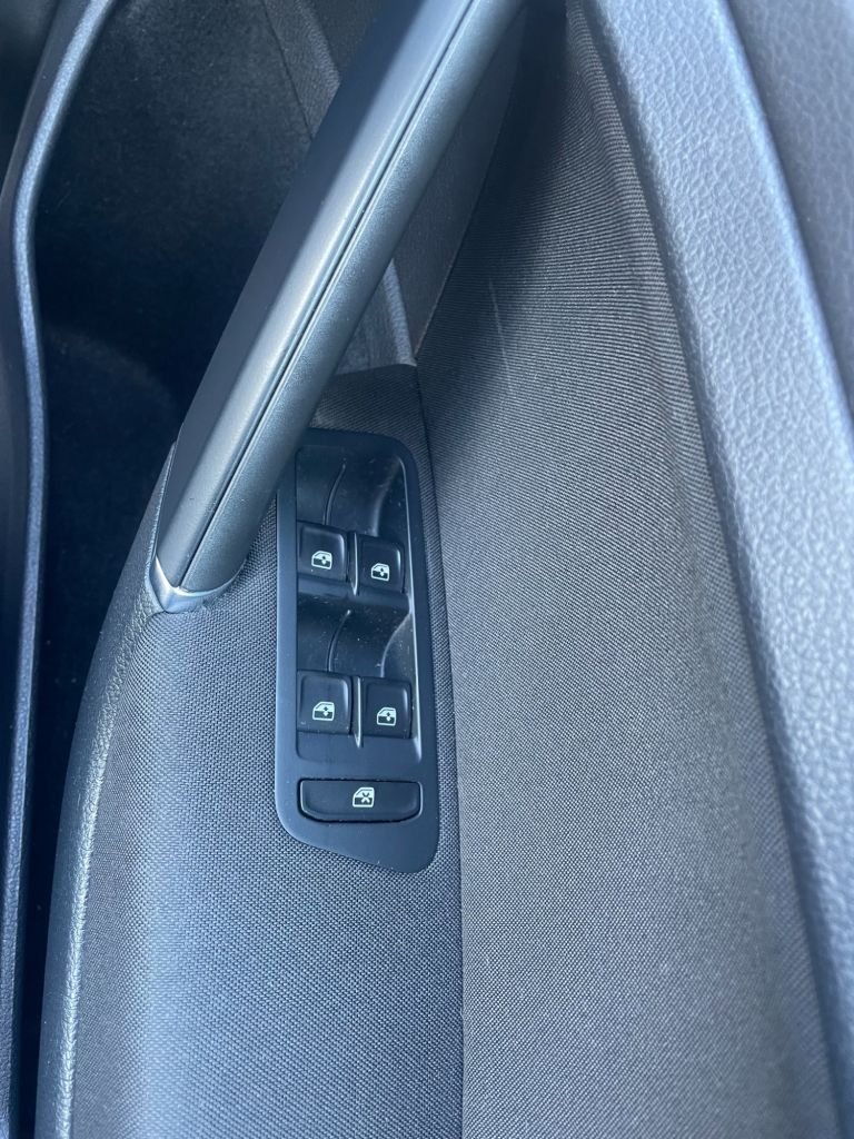 Used Volkswagen Golf 2018 for sale - 78082523: Photo 14