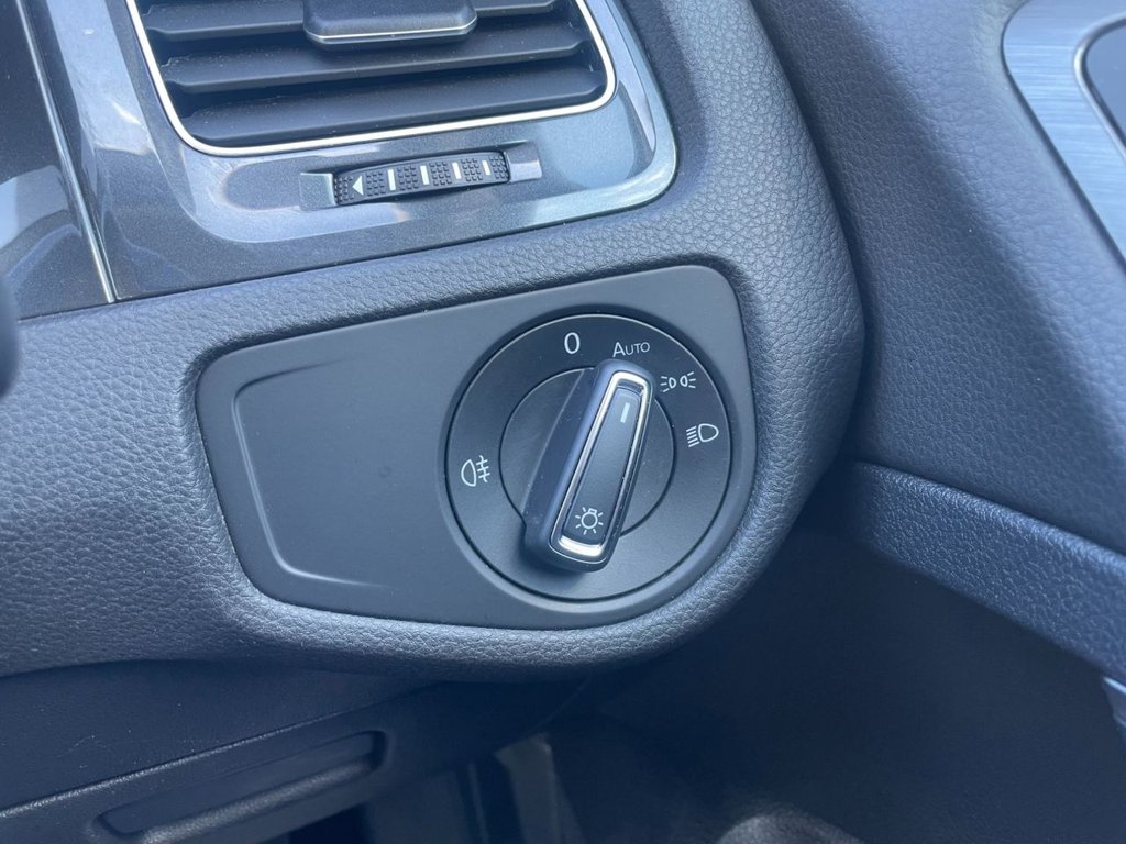 Used Volkswagen Golf 2018 for sale - 78082523: Photo 16