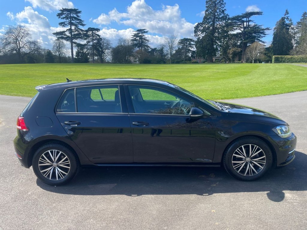 Used Volkswagen Golf 2018 for sale - 78082523: Photo 6