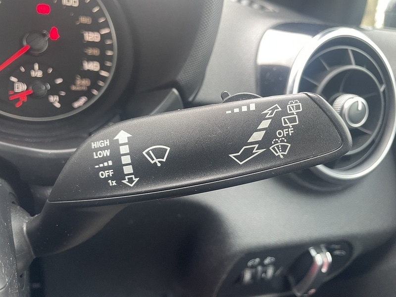 Used Audi A1 2011 for sale - 77720638: Photo 16