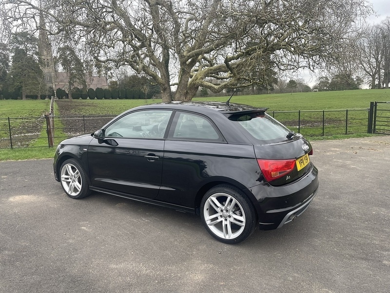 Used Audi A1 2011 for sale - 77720638: Photo 3