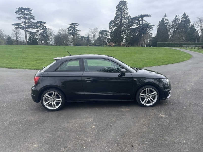 Used Audi A1 2011 for sale - 77720638: Photo 6