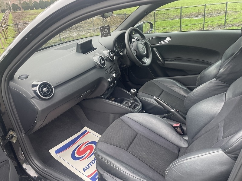 Used Audi A1 2011 for sale - 77720638: Photo 9