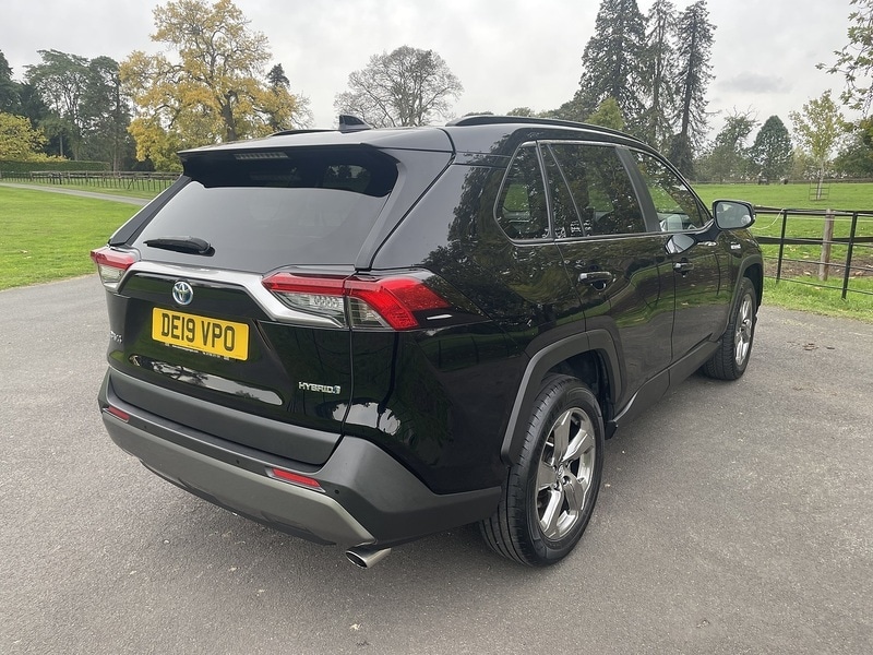 Used Toyota RAV4 2019 for sale - 77677080: Photo 5